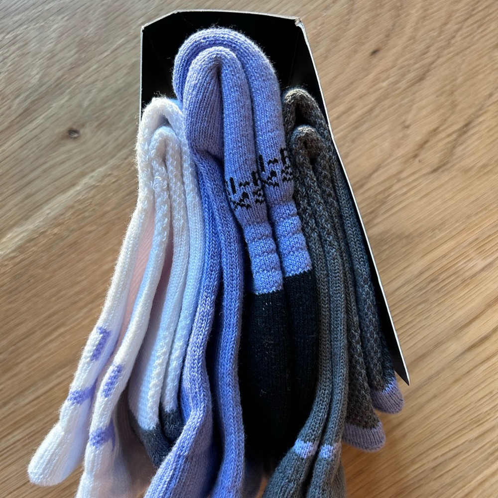 NWT Girls Nike Elite Crew Socks